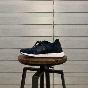 GAP Blue Sneakers Modern Minimalist Design